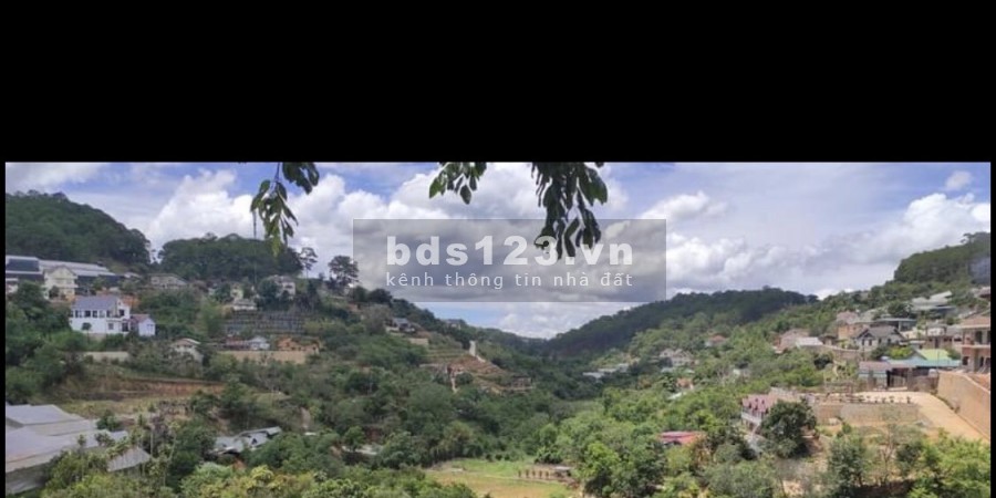 Cần bán lô đất biệt lập có view đường Khe Sanh thành phố Đà Lạt giá chỉ 7.8 tỷ