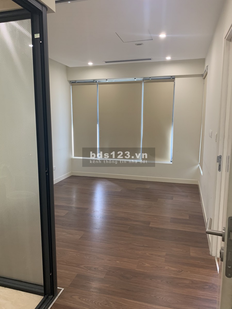 Cho thuê Chung cư Imperia Nguyễn Huy Tưởng căn 3 ngủ, chưa có tủ bếp, 12.5 triệu/tháng 0377983070
