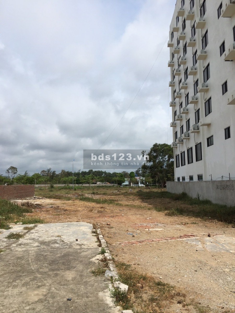 Bán gấp mảnh đất 11m mặt đường gần mặt đường Hồ Xuân Hương, Sầm Sơn