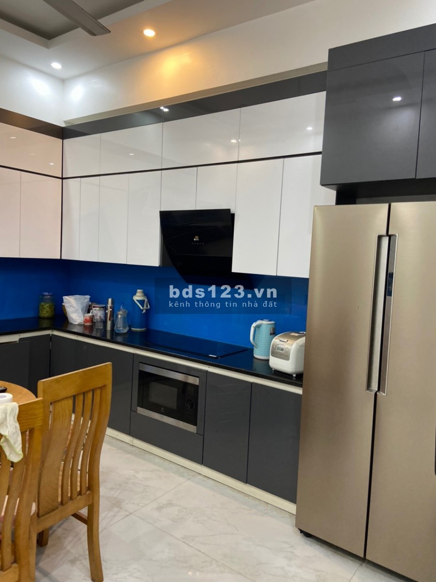 Bán nhà 3 tầng siêu đẹp tại Khai Quang Vĩnh Yên, liên hệ xem nhà 0988758886