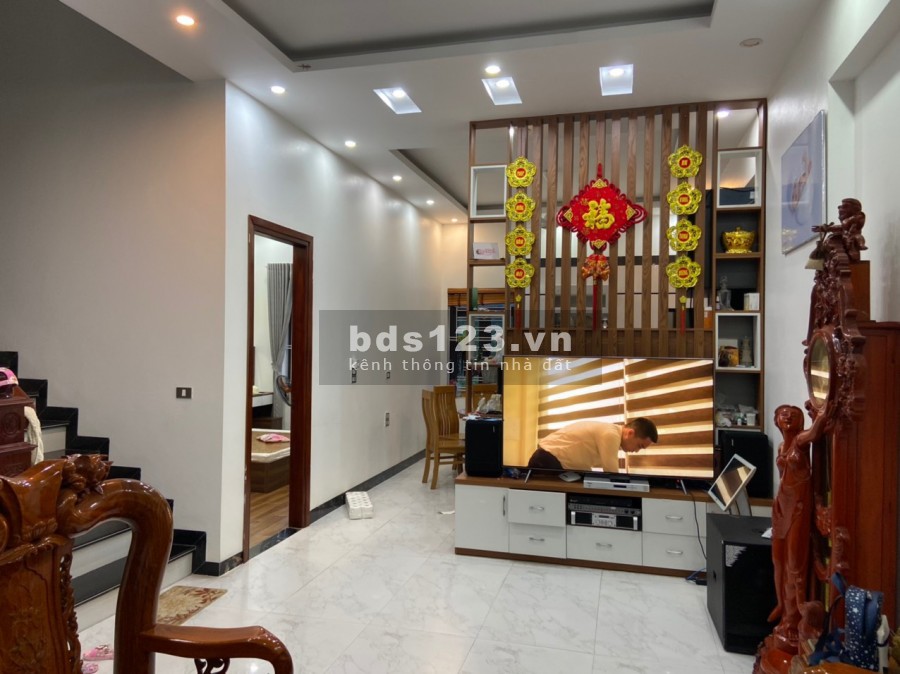 Bán nhà 3 tầng siêu đẹp tại Khai Quang Vĩnh Yên, liên hệ xem nhà 0988758886