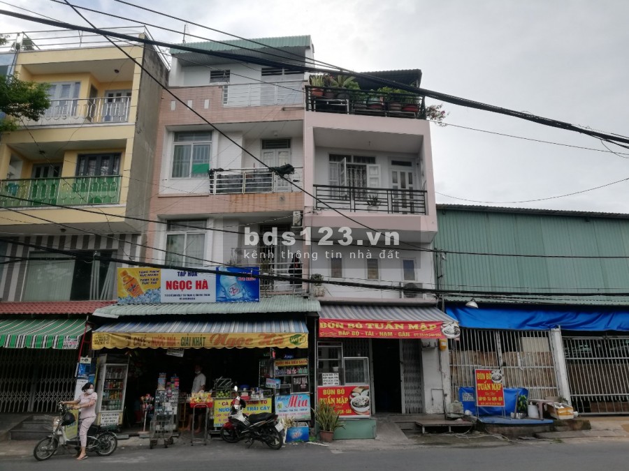 Nhà mặt tiền đường kinh doanh 12m. Cạnh KIA Trường Chinh giá bán 5,4 tỷ, bán giao ngay