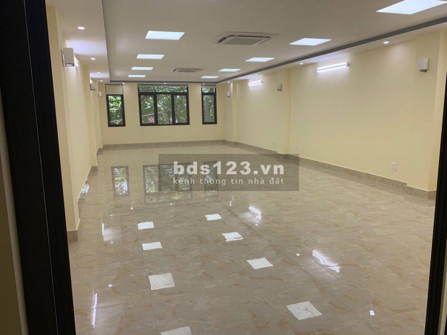 Văn Phòng chuyên nghiệp tại MP Vũ Tông Phan, diện tích lnh hoạt từ 40m-200m2