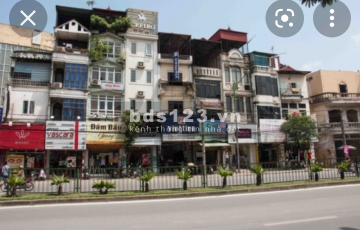 Bán nhà mặt phố Tây Sơn lô góc trung tâm Quận Đống Đa vị trí đẹp, sổ đỏ đẹp vuông vắn