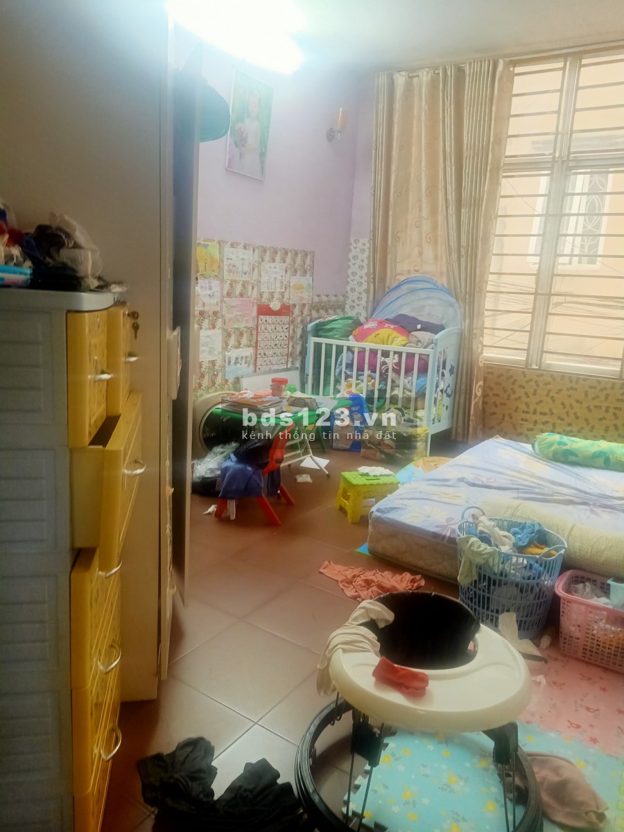 Chính chủ gửi bán nhà Phố Thái Hà 62m2, 3 tầng, mặt tiền 5m Vị trí đẹp, ô tô tránh KD Đa Dạng Giá TL