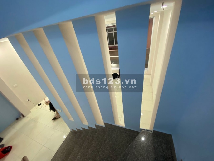 Bán nhà Trung Kính diện tích sử dụng 65m2 6 tầng mặt tiền 6m chỉ 12.9 tỷ Cầu Giấy