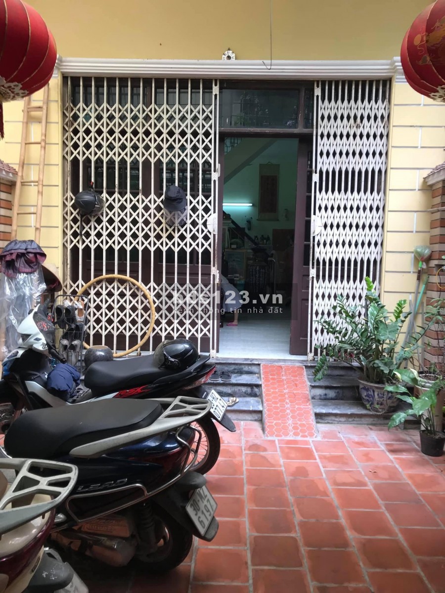 Hiếm Bán nhà Trương Định, Hai Bà Trưng, diện tích rộng, ngõ thông 78m2, 4 tầng