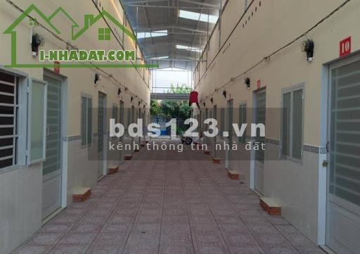 Bán 26 phòng trọ, gần khu công nghiệp Vĩnh Lộc, khu vực đông dân cư an ninh, giá 2.2 tỷ