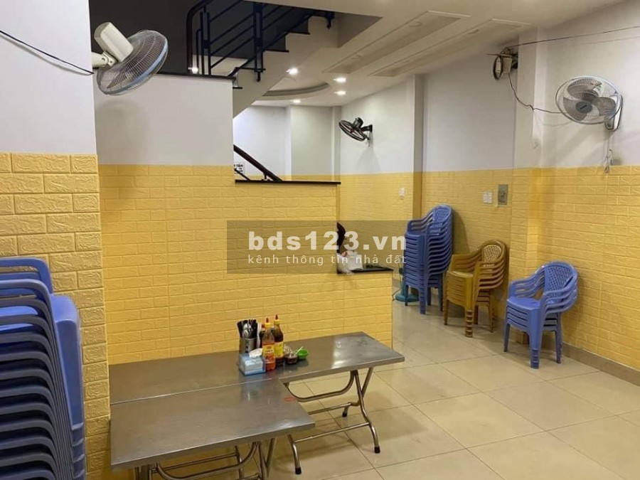 Nhà mặt tiền kinh doanh Tân Bình dt 65m2 4 tầng nở hậu ngang 5m giá chỉ có 10.5 tỷ