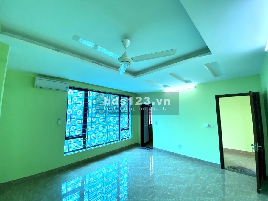 Bán Nhà 4 Tầng Đẹp Chắc Chắn Ở Ngay Ô Tô Tránh Vào Nhà Ngọc Thụy Long Biên