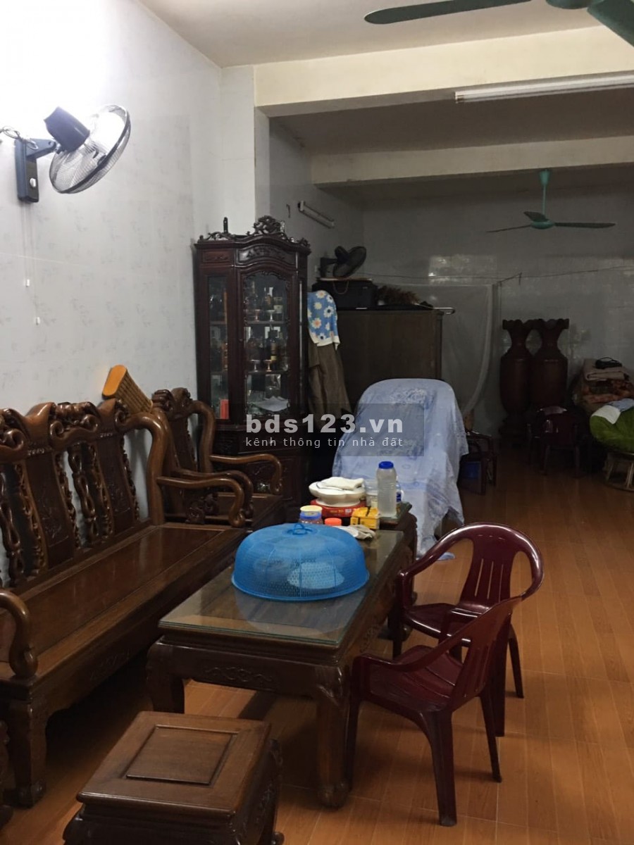 Bán nhà mặt đường Hoàng Như Tiếp, kinh doanh đỉnh, mặt tiền rộng, oto tránh