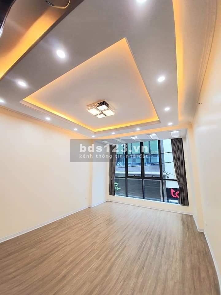 Bán gấp nhà nguyên căn Tả Thanh Oai, nội thất đẹp vào ở ngay, dtsd 48m2, 5 tầng, giá 2.7 tỷ