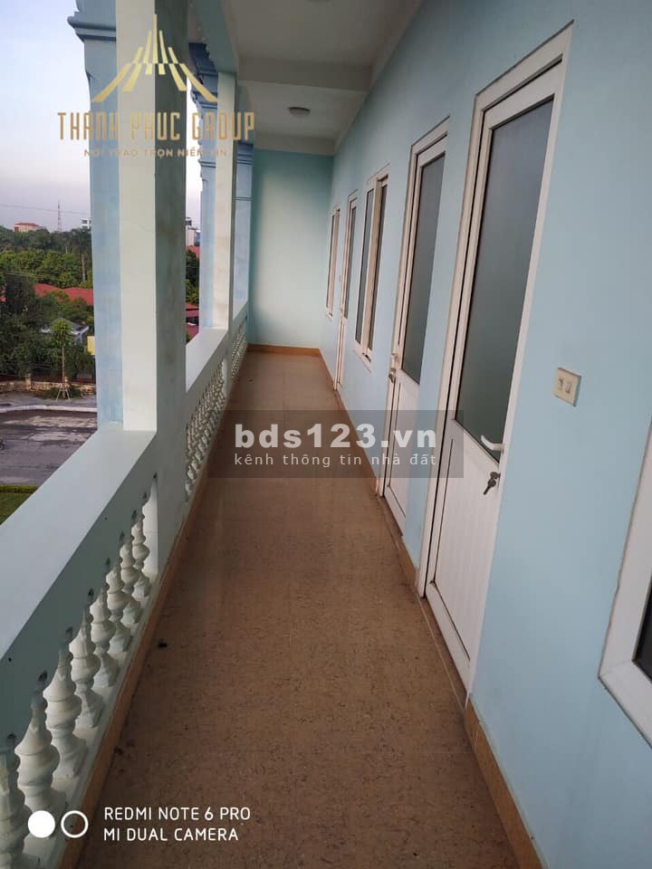 Nhà 4 tầng Đầu Ve 2 mặt tiền mặt đường Lê Thái Tổ thành phố Ninh Bình, khu dân trí cao