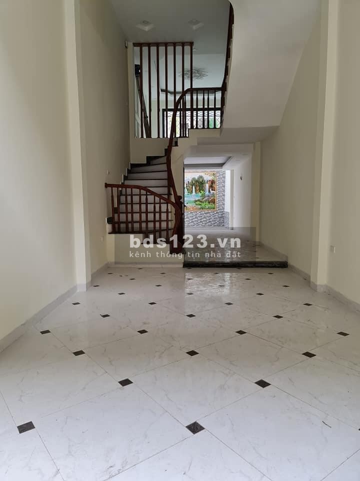 Chính chủ bán nhà Hoàng Mai, kinh doanh đỉnh, ô. tô tránh, dtsd 45m2, giá bán 3.8 tỷ