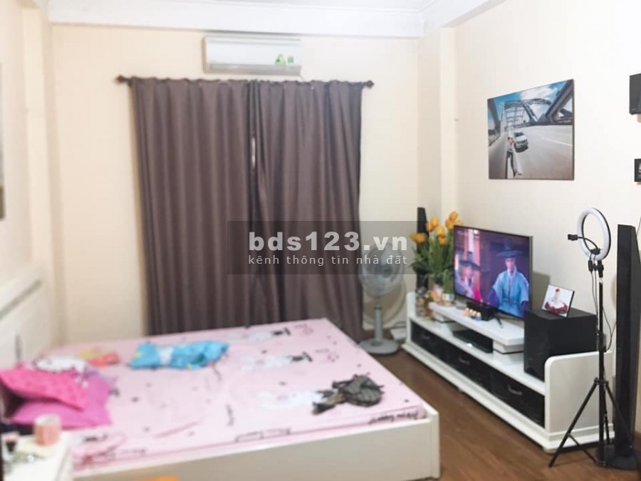 Bán Nhà Linh Quang diện tích 36m2 đúc kiên cố 4 tầng giá 2.8 Tỷ trung tâm Đống Đa
