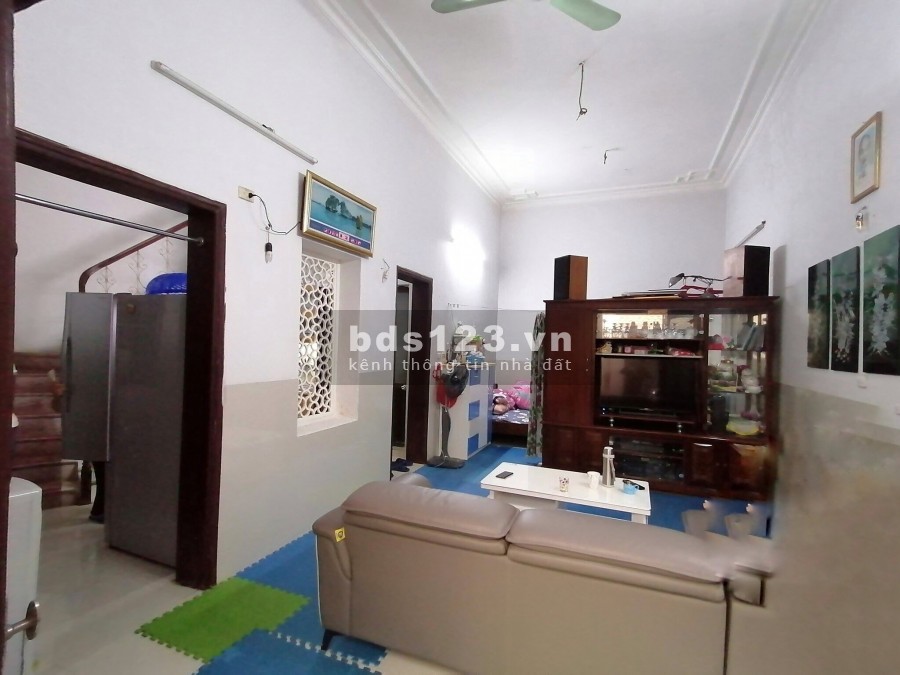 Cần bán nhà phố Hồng Mai Quận Hai Bà Trưng, dt 70m2, 3 tầng, ggias 6x tỷ, ô tô đỗ cửa, kinh doanh