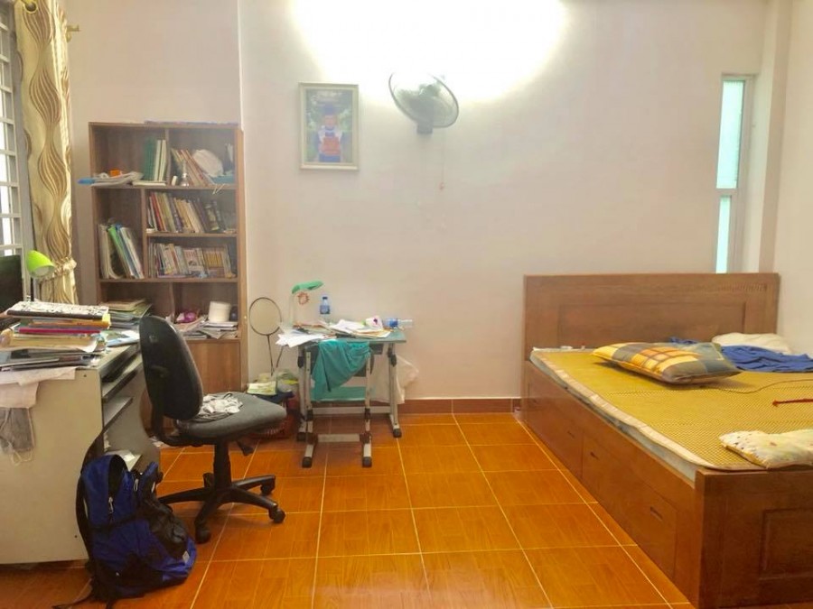 Bán nhà nguyên căn nhà ô tô tránh kinh doanh sầm uất giá hạt rẻ mua nhanh kẻo lỡ