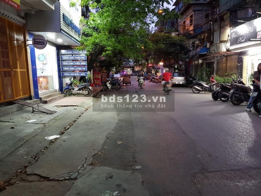 Bán nhà Quận Hai Bà Trưng ngõ to kinh doanh đỉnh khu dân trí cao, giá bán 9,9 tỷ