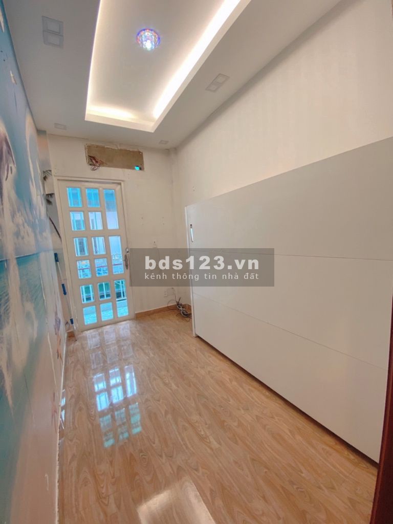 Bán nhà Ngô Gia Tự phường 4 Quận 10 diện tích sử dụng 41m2 có 2 lầu giá 4,5 tỷ