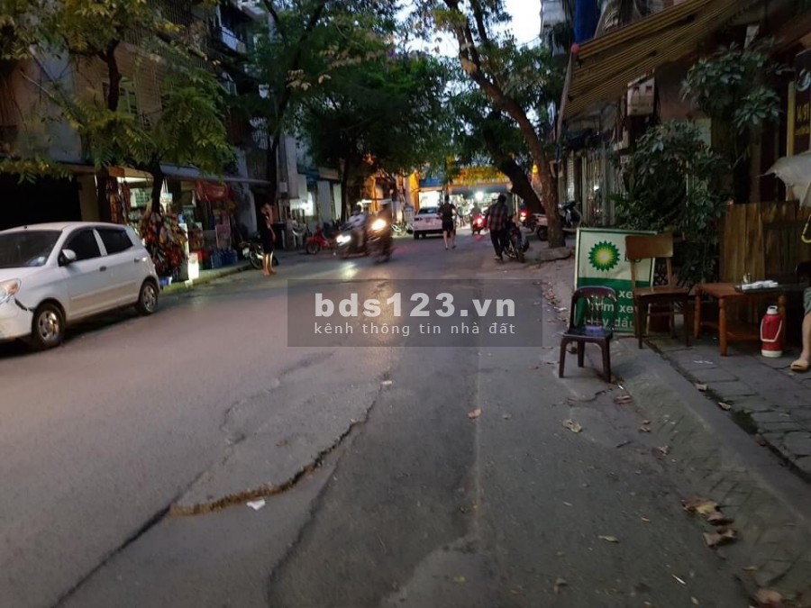 Bán nhà Quận Hai Bà Trưng ngõ to kinh doanh đỉnh khu dân trí cao, giá bán 9,9 tỷ