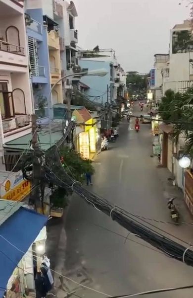 Bán nhà mặt tiền thuận tiện kinh doanh vạn ngành nghề, thiết kế hiện đại, sang trọng, lhcc