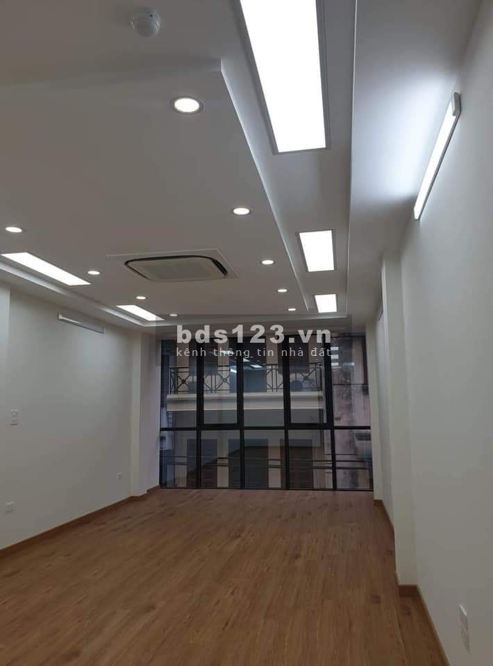 Bán nhà đường Mạc Thái Tổ, Cầu Giấy, dtsd 55m2, đúc 6 tầng, Ô tô, Kinh doanh, sổ sẵn