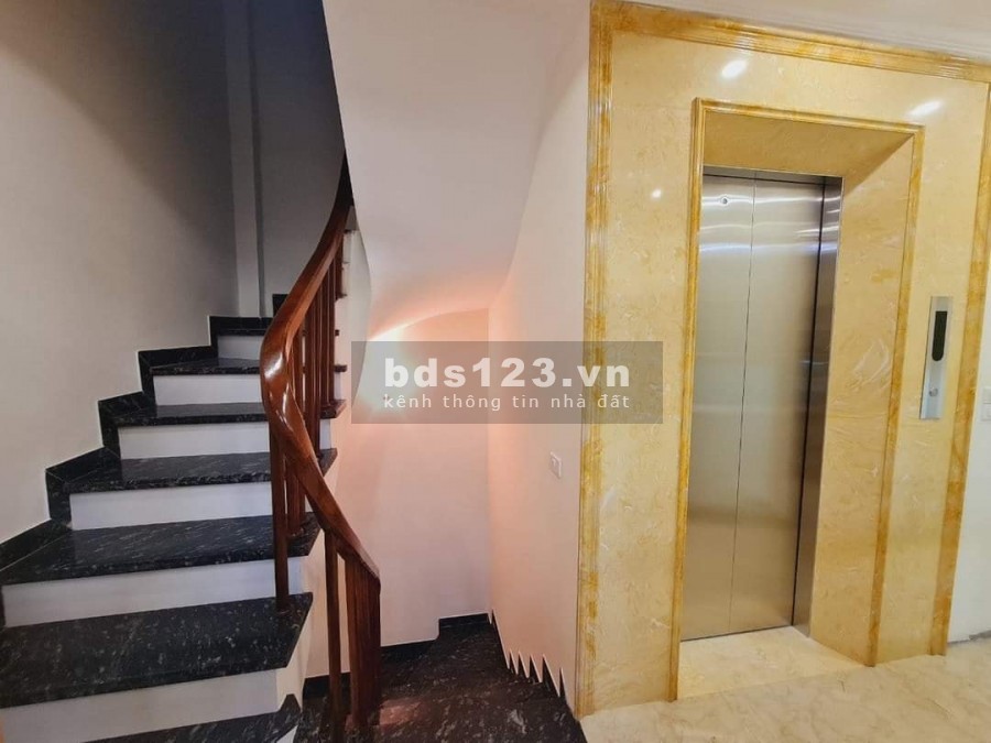Bán nhà đường Mạc Thái Tổ, Cầu Giấy, dtsd 55m2, đúc 6 tầng, Ô tô, Kinh doanh, sổ sẵn