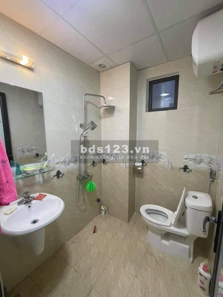 Bán Nhà Kim Giang, ngõ nông 60m ra phố diện tích 40m2, 4 tầng giá 3.4 tỷ sổ nở hậu 7cm