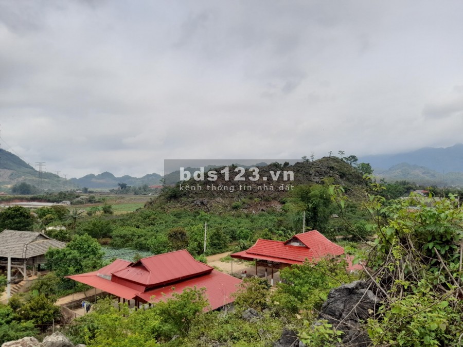 Bán đất Đông Sang Mộc Châu view đẹp nhìn toàn cảnh, giá rẻ, diện tích sử dụng 1500m2