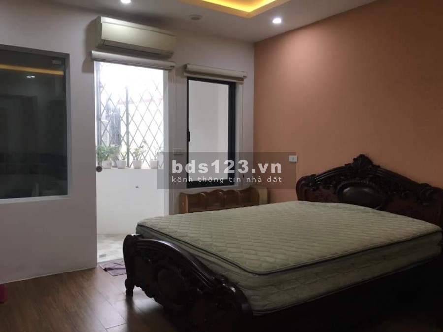 Bán nhà ngõ ô tô tránh kinh doanh gần phố lớn Kim Đồng, dt 42m2, 3 tầng giá 3.1 tỷ