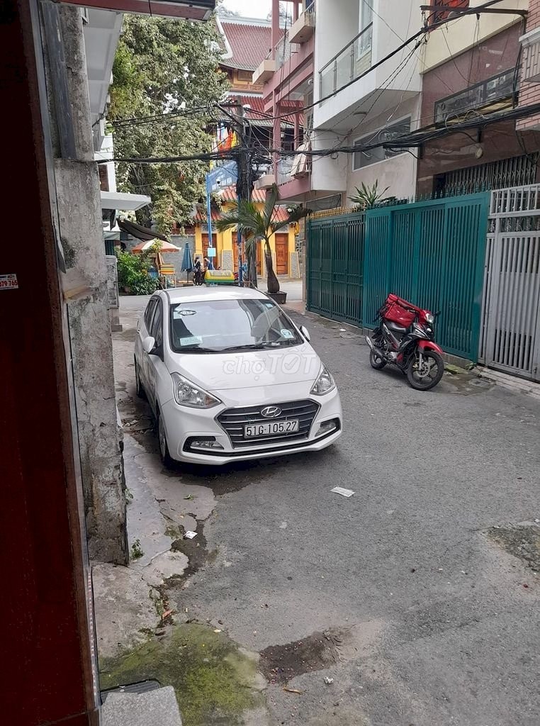 Bán căn nhà vị trí đẹp, trung tâm Quận Tân Bình, sát chợ Phạm Văn Hai, giá bán 7.8 tỷ, sổ sẵn