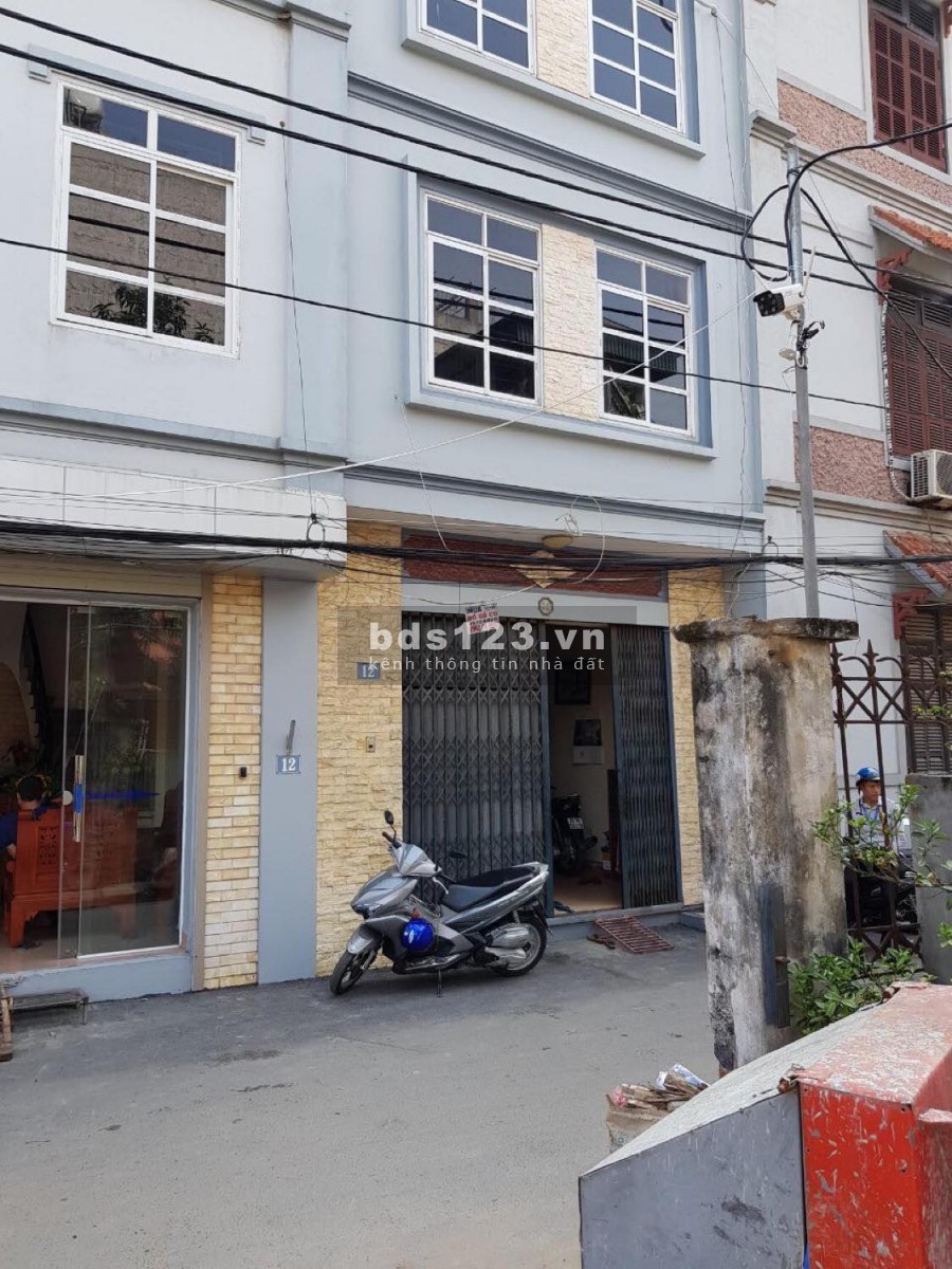 Hiện còn 1 lô Tái định cư Trâu Qùy,mặt kinh doanh chỉ có 3 tỷ là sở hữu.