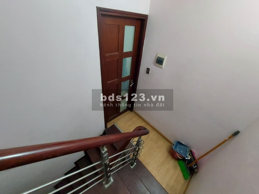 Bán gấp nhà ngõ Quỳnh, gần phố sổ đỏ đẹp, nở hậu dtsd 46m2, giá 3.2 tỷ sổ đỏ chính chủ