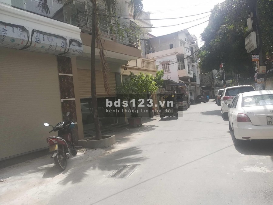 Bán gấp Biệt Thự - giá rẻ, chưa đến 9 tỷ. 3 phút ra Ngã Tư Sở. Ô tô đỗ cửa HIẾMMM VƯƠNG THỪA VŨ