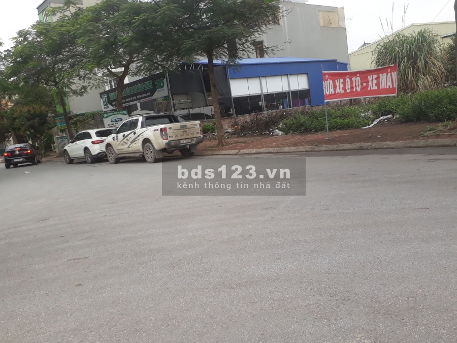 Hiện còn 1 lô Tái định cư Trâu Qùy,mặt kinh doanh chỉ có 3 tỷ là sở hữu.