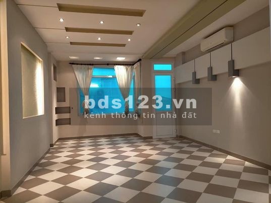 Bán nhà Nguyễn Văn Cừ, sau quy hoạch cực đẹp, diện tích 70m2, giá bán 5 tỷ, lh 0394831482