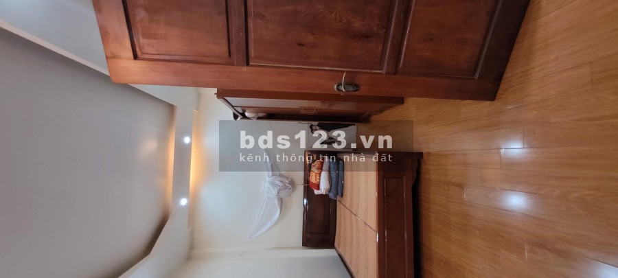 Bán Nhà 4 Tầng Chủ Tự Xây Ô Tô Tránh Vào Nhà Cổ Linh Long Biên