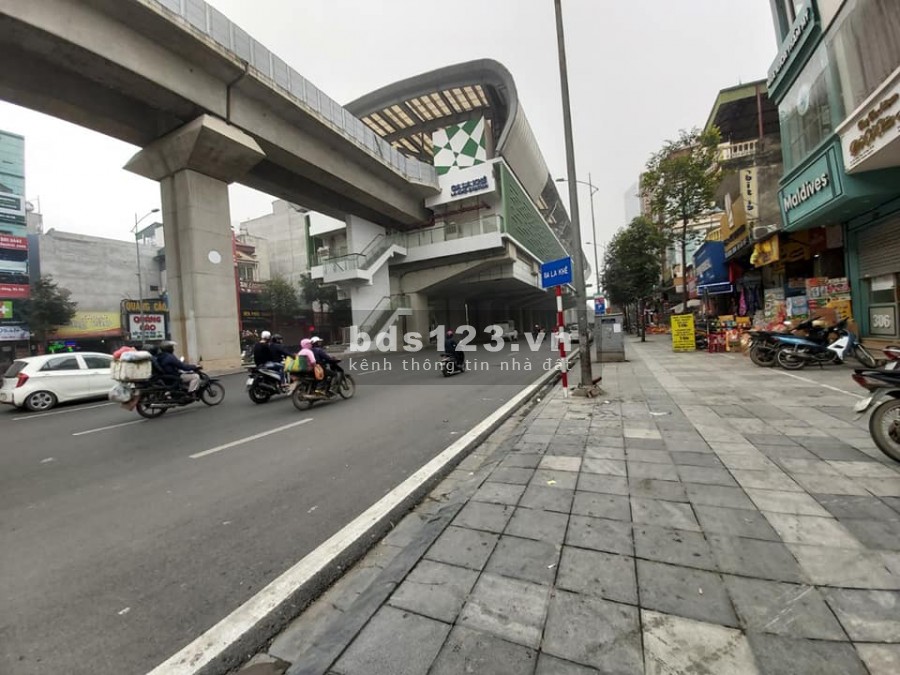 Bán nhà siêu hiếm, mặt phố Quang trung, Hà Đông, kinh doanh các mặt hàng.