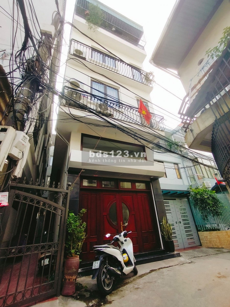 Vĩnh Hưng kinh doanh lô góc ô to quay đầu diện tích 38m2, đúc 5 tầng giá chào nhỉnh 3 tỷ