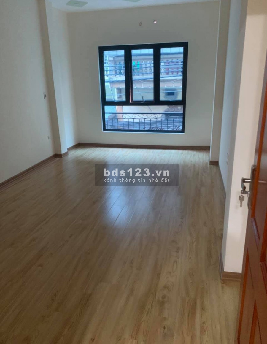 Bán nhà 5 tầng mặt phố Cự Lộc Quận Thanh Xuân, diện tích sử dụng 39m2 đúc 5 tầng