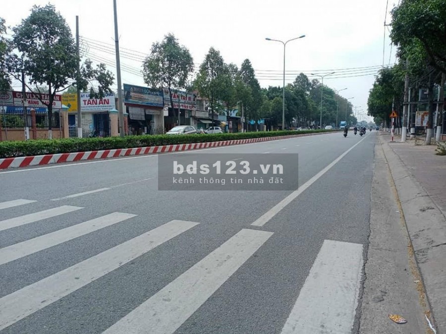 Cần bán 2 mảnh đất mặt tiền thành phố Thủ Dầu Một, Nguyễn Chí Thanh, lh 0902668806