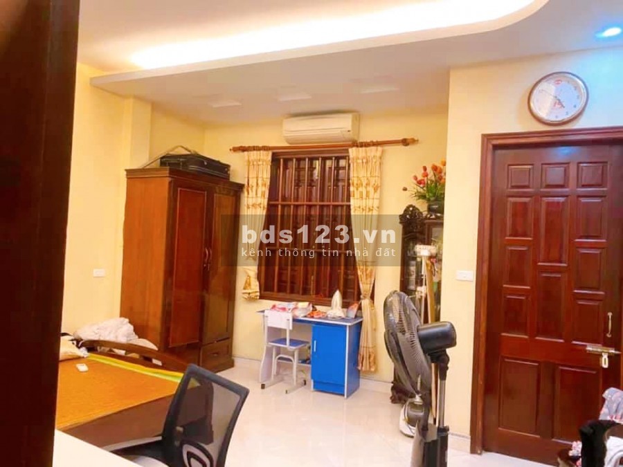 Lô góc,ngõ ô tô đỗ ngày đêm Hoàng Mai 60m x 4T giá chỉ 7 tỷ LH: 0886644228