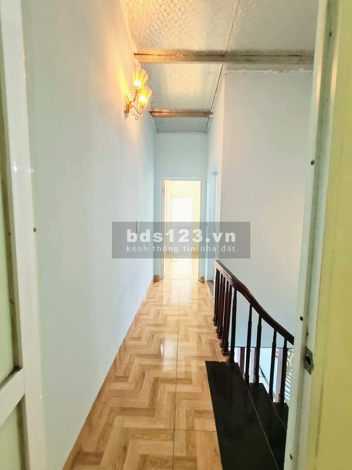 Bán nhà nguyên căn Vĩnh Hưng, đẹp long lanh, ở luôn, lô góc, dtsd 34m2, giá chỉ 1.45 tỷ