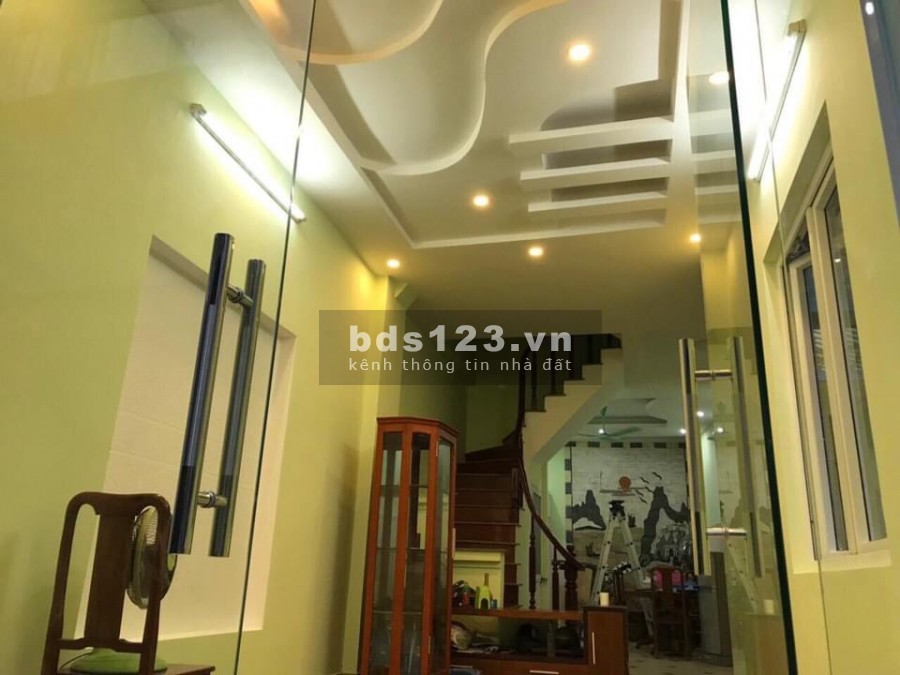 Bán nhà Quận Hoàng Mai, nguyên căn bao rộng ô tô đỗ cửa,…