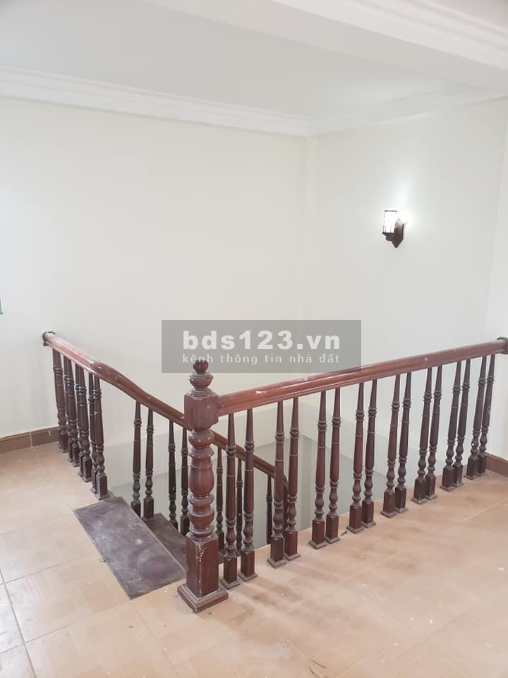 Bán nhà Vạn Phúc, Quận Hà Đông, lô góc 2 mặt thoáng, ô tô đỗ cửa, diện tích 34m2, giá bán 3.7 tỷ