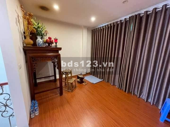 Bán nhà Hoàng Đạo Thành thang máy xịn kinh doanh tốt 2 mặt thoáng diện tíc 58m2 giá 6.4 tỷ