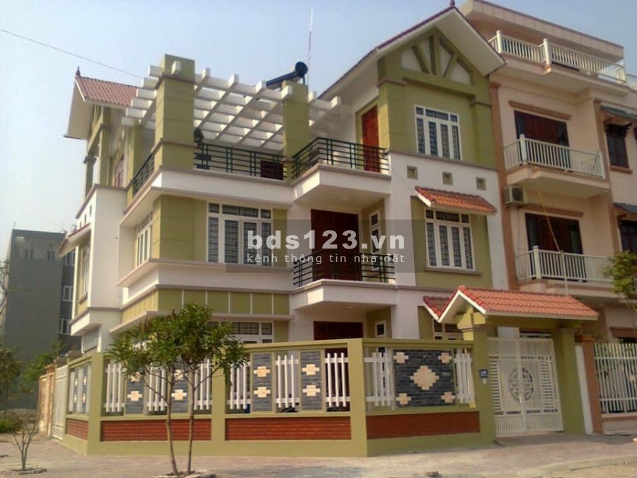 Bán nhà vườn KĐT Tuệ Tĩnh, dt 150m2, lô góc 2 mặt tiền, 3 tầng, 4 ngủ, vị trí cực đẹp