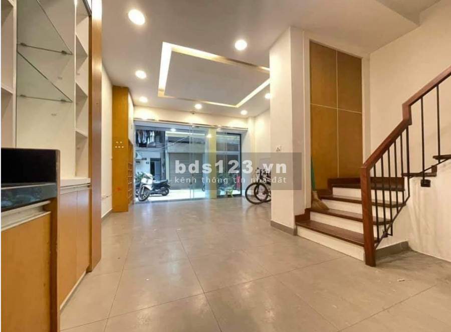 Cực rẻ! Bán nhà Hồ Đắc Di, Quận Đống Đa, diện tích sử dụng. 50m2, 5 tầng, ô tô, chỉ 5.1 tỷ