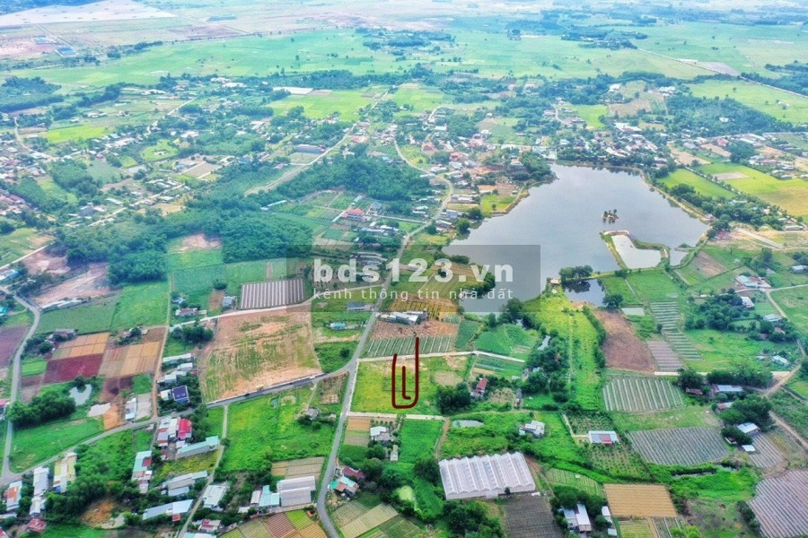 Bán đất biệt thự vườn diện tích 584m2 thị xã Phú Mỹ, view hồ Marina Châu Pha