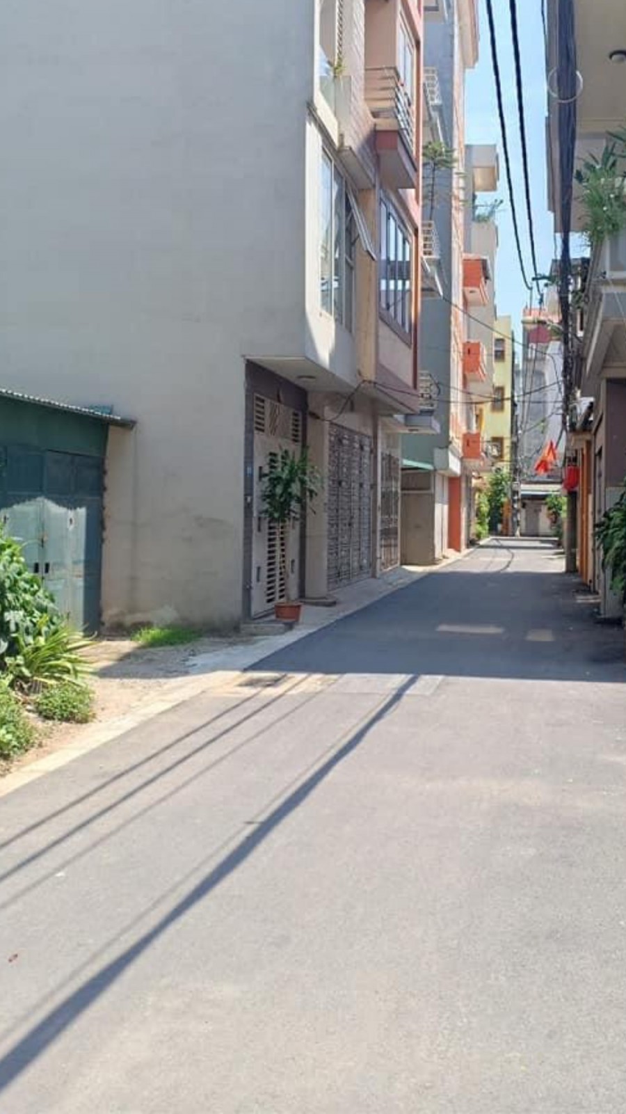 Bán nhà Long Biên dt 45m2 5 tầng gara ô tô tránh, dân trí cao, giá nhỉnh 4 tỷ lh 0904691185
